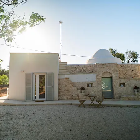 Trullo Brasilu * San Michele Salentino